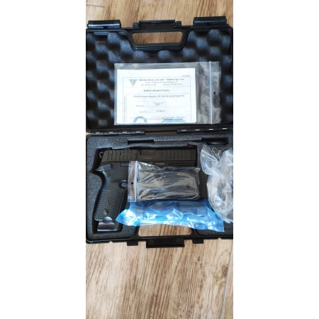 VIS 100M1 Czarny 9x19